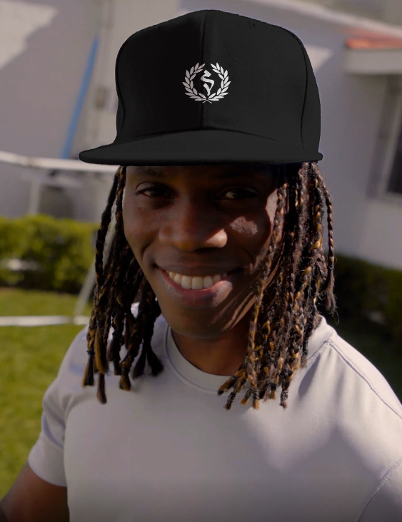 FLEXFIT TRUCKER SNAPBACK CAP #LAUREL BRANCH WHITE